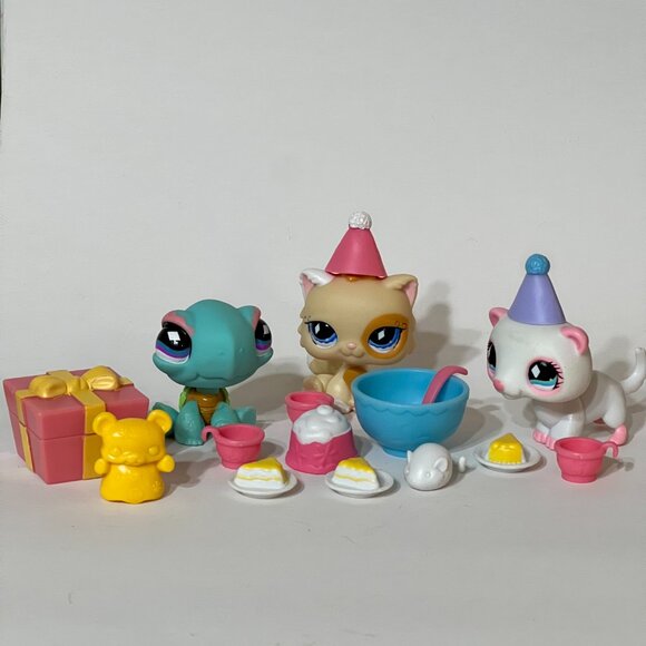 Littlest Pet Shop Fanciest Birthday Celebration Set | LPS #520 #521 #522 - Picture 1 of 5